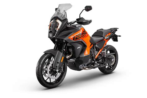 Photo d'une KTM 1290 Super Adventure avec protections de carter GB Racing installées