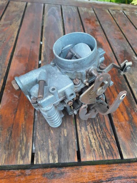Carburateur Solex déposé