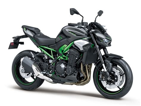 Vue latérale de la Kawasaki Z900 mettant en évidence son cadre treillis léger