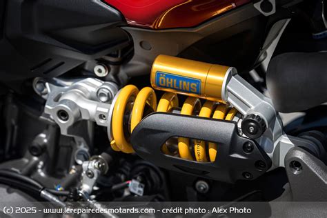 Suspensions Öhlins pilotées sur la version S de la Ducati Streetfighter V4