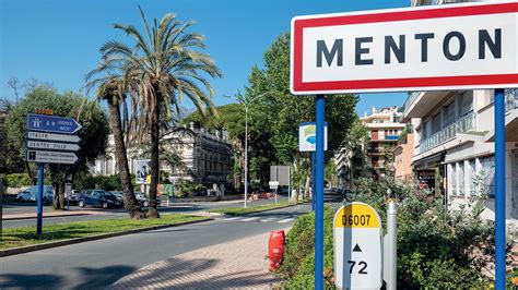 Carte indiquant l'itinéraire vers la concession Peugeot Menton, depuis le centre-ville de Menton.