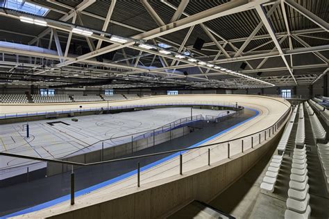 Vue aérienne du Velodrome Limburg à Heusden-Zolder, mettant en évidence sa modernité et ses infrastructures.