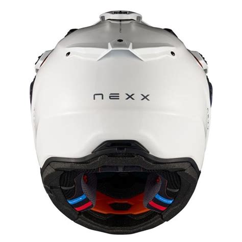 Casque Nexx X.Rally Plain white en gros plan, mettant en évidence la visière blanche et les détails du design