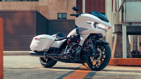 Harley-Davidson Road Glide CVO 2022